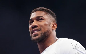 Vì trận đấu với Youtuber nổi tiếng, Anthony Joshua đã 'hy sinh' một trận so găng quan trọng