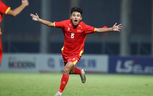 Chiến thắng áp đảo, U17 Việt Nam xây chắc ngôi đầu bảng