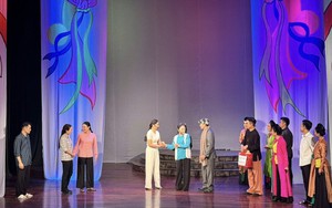 "Thử nghiệm" theo cách của chèo