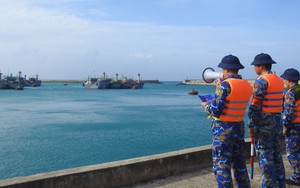 Thủ tướng yêu cầu ứng phó bão số 15 ở mức cao nhất