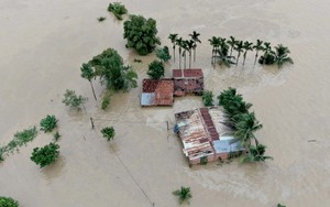 Trong tâm cơn “đại hồng thủy”: Mưa lũ kinh hoàng, thiên tai vượt nhiều kỷ lục