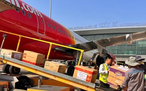 Cảng hàng không Quốc tế Cát Bi vận chuyển “0 đồng” hàng cứu trợ tới vùng lũ