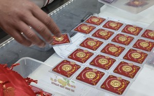 Giá vàng miếng sáng 28/11 tăng 800 nghìn đồng/lượng