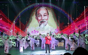 Chương trình văn nghệ hữu nghị Việt Nam - Lào mừng 50 năm Quốc khánh Lào