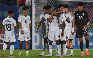 Tuyển trẻ Indonesia thua ngược ở World Cup, cầu thủ xứ Vạn đảo lên tiếng xin lỗi