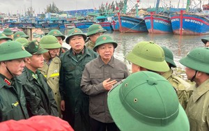 Kích hoạt cao nhất các phương án bảo đảm an toàn ứng phó với bão số 13