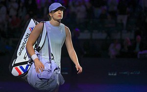 Tay vợt số 2 thế giới bất ngờ bị loại từ vòng bảng WTA Finals 2025