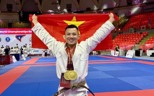 Võ sĩ Việt Nam xuất sắc giành 2 HCV ở giải vô địch thế giới, giúp đội ĐTQG lọt Top 3 ở bảng tổng sắp