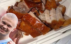 'Sát thủ' nguy hiểm nhất Ngoại hạng Anh khoe đi ăn đồ Việt Nam, cư dân mạng thích thú nhưng có một nghi hoặc