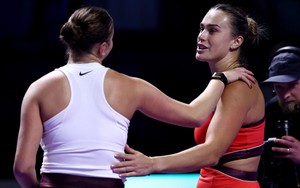 Tay vợt nữ vừa thách đấu cựu á quân Wimbledon đơn nam lọt vào chung kết WTA Finals