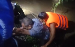 Ảnh hưởng bão số 13: Có 11 người thương vong và nhiều thiệt hại do bão