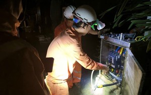 Khắc phục bão số 13: Điện lực miền Trung khôi phục cấp điện cho hơn 555.000 khách hàng