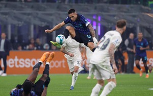 Inter Milan hạ Lazio 2-0, chính thức leo lên ngôi đầu Serie A