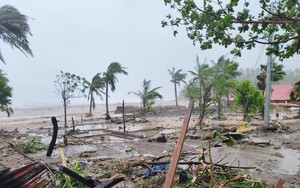 Siêu bão Fung-wong đổ bộ vào Philippines 