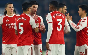 Cuộc đua vô địch Ngoại hạng Anh: Con tàu Arsenal vẫn đang đi đúng hướng