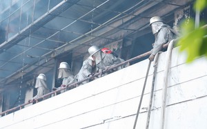 Dập tắt đám cháy tại Nhà máy Bia Hà Nội Habeco