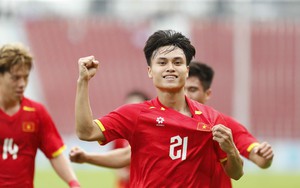 Đình Bắc tỏa sáng với 2 kiến tạo, U22 Việt Nam thắng thuyết phục và lọt vào bán kết SEA Games 2025