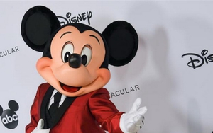 Chuột Mickey "bắt tay" ChatGPT: Disney bước vào kỷ nguyên video AI