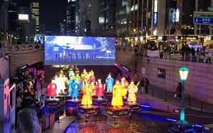 Rực rỡ Lễ hội đèn lồng Seoul 2025