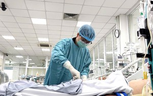 Cứu sống người bệnh Malaysia bị sốc nhiễm khuẩn, viêm phổi nặng trên nền suy tim