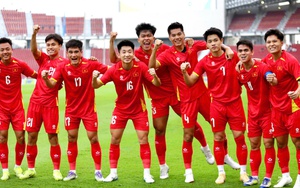 Cùng chờ tin chiến thắng từ U22 Việt Nam