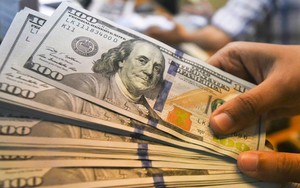 Tỷ giá hôm nay 17/12: Đồng USD tăng giá trở lại