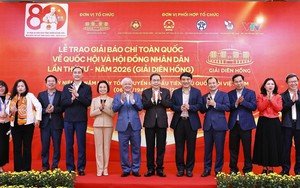 Chủ tịch Quốc hội Trần Thanh Mẫn dự tổng duyệt Lễ trao Giải Diên Hồng lần thứ tư