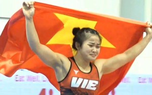 Các nữ đô vật bùng nổ với cú poker vàng, đoàn TTVN cán mốc 70 HCV ở SEA Games 2025