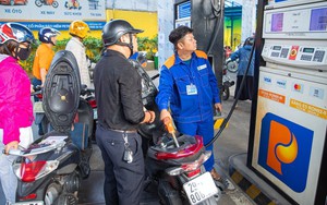 Giá xăng dầu tiếp tục giảm trong kỳ điều hành chiều 18/12