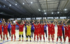 FIFA vinh danh chức vô địch lịch sử của bóng đá Việt Nam, gọi tên ngôi sao xứng danh huyền thoại