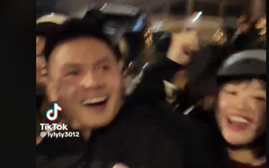 Quang Hải, Hoàng Đức đã được nếm cảm giác 'đi bão' khi xuống đường ăn mừng chiến thắng của U22 Việt Nam