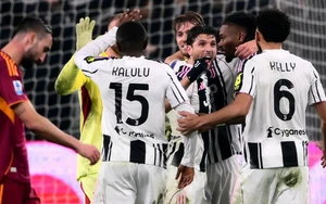Juventus trở lại cuộc đua vô địch Serie A