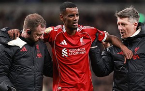 Ngôi sao ‘bom tấn’ của Liverpool gãy chân, phải nghỉ thi đấu dài hạn