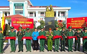 Khánh thành tượng đài "Bác Hồ với chiến sĩ Biên phòng"