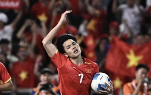 Fanpage của FIFA nói 5 từ về ngôi sao U22 Việt Nam ghi bàn ở chung kết SEA Games 33
