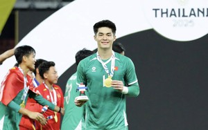 Thủ môn U22 Việt Nam gây sốt mạng xã hội Thái Lan, được bình chọn đẹp trai nhất SEA Games 2025