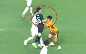 Thủ môn Viettel phạm lỗi thô bạo, khiến đội nhà đánh rơi chiến thắng trước HAGL ở Cúp Tứ hùng