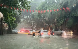 Mưa lớn cục bộ tại khu vực Trung Bộ và Nam Bộ