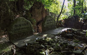 "Đồi thông hai mộ" – Biểu tượng tình yêu của không gian văn hóa Mường