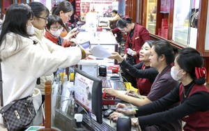 Giá vàng miếng sáng 25/12 giảm 400 nghìn đồng/lượng