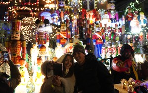 Rộn ràng không khí đón Giáng sinh trên khắp thế giới