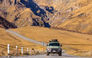 Defender 2026 ra mắt khách hàng Việt Nam: Giàu tiền bạc, thừa phiêu lưu