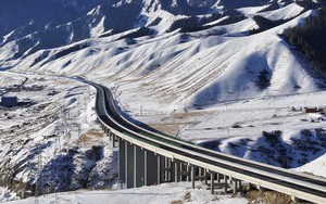 Chính thức thông xe đường hầm cao tốc dài nhất thế giới