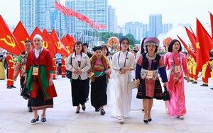 Đại hội Thi đua yêu nước toàn quốc lần thứ XI: Hai bông hoa đẹp trong vườn hoa thi đua yêu nước