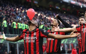Nkunku lập cú đúp, Milan tạm chiếm ngôi đầu Serie A