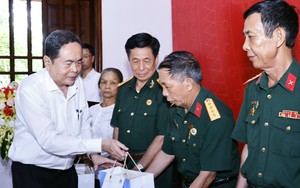 Bổ sung hơn 2.513 tỷ đồng cho địa phương để tặng quà nhân dịp chào mừng Đại hội Đảng XIV và Tết Bính Ngọ 2026