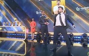 Bất ngờ TikToker ăn mừng 'kiểu Ronaldo' sau chiến thắng lớn tại giải Globe Soccer Awards 2025