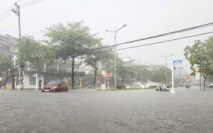 Thời tiết ngày 4/12: Mưa lớn bao trùm Trung Bộ, Bắc Bộ rét sâu