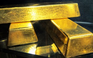 Giá vàng thế giới neo trên mức 4.200 USD/ounce