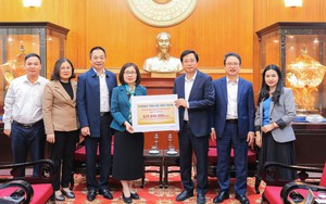 Thông tấn xã Việt Nam ủng hộ đồng bào bị thiệt hại do bão, lũ gây ra